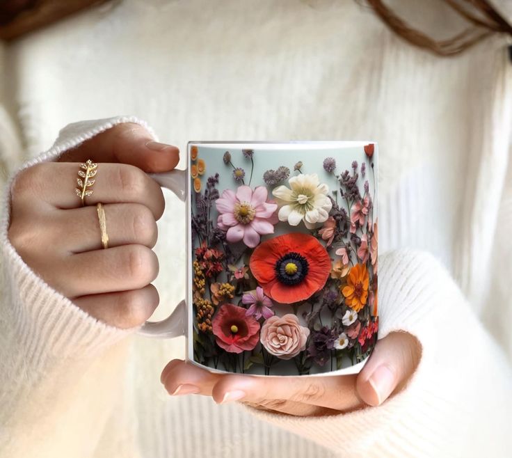 this picture contains a diy mothers day flowered cup