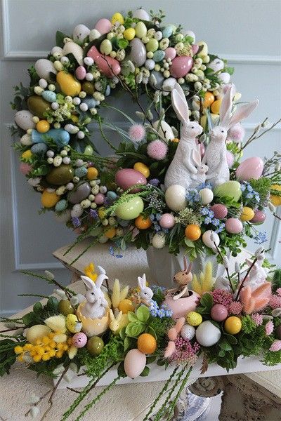 this picture contains an Easter Egg Garland